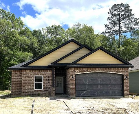 Photo of 10670 Vinson St, Beaumont, TX 77713 (MLS # 266144)