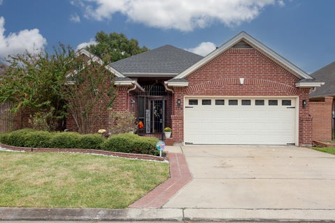 Photo of 716 N 31st Street, Nederland, TX 77627 (MLS # 270661)