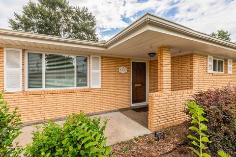 A home in Port Neches