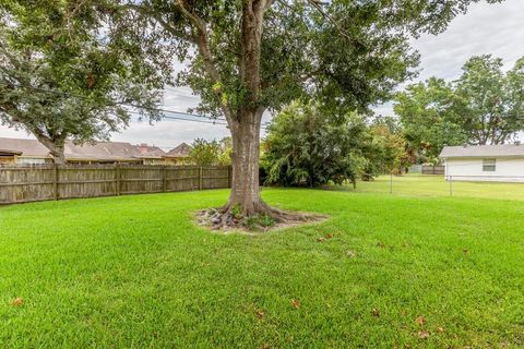 A home in Port Neches