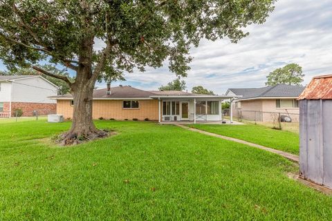 A home in Port Neches