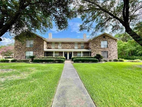 Photo of 8180 Willow Bend, Beaumont, TX 77707 (MLS # 268060)