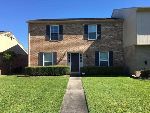 Photo of 5750 Townhouse Lane, Beaumont, TX 77707 (MLS # 266697)