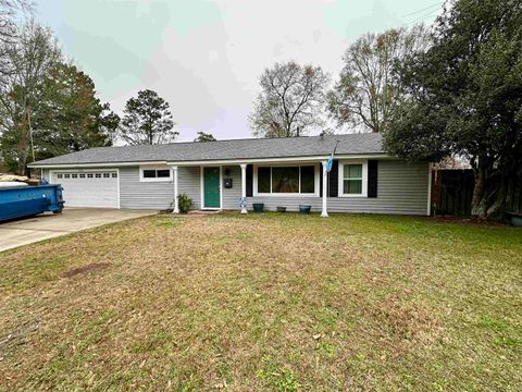 Photo of 204 Dogwood St, Silsbee, TX 77656 (MLS # 264474)