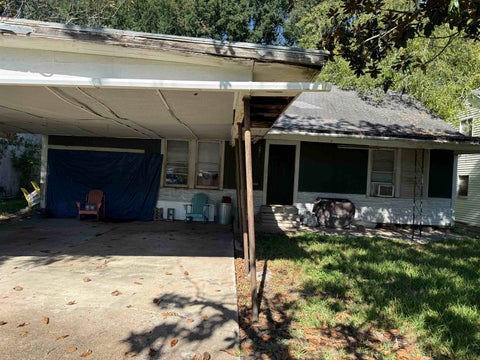 Photo of 140 Hilldale Dr, Nederland, TX 77627 (MLS # 271782)