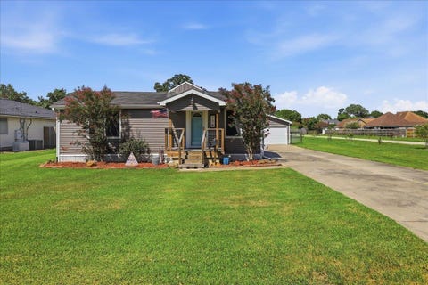Photo of 778 South Ave, Port Neches, TX 77651 (MLS # 270085)