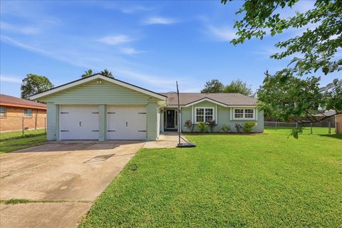 Property photo of 1020 Arthur, Bridge City, TX 77611