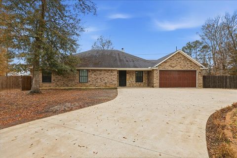 Photo of 12250 Charlotte Drive, Lumberton, TX 77657 (MLS # 264997)