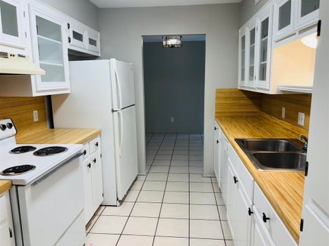 Photo of 1212 N Major Dr unit 6N, Beaumont, TX 77706 (MLS # 271854)