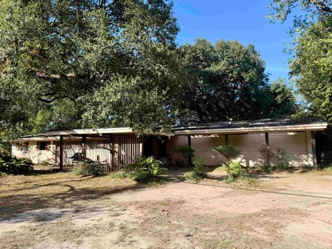 Photo of 2216 Link Ave, Orange, TX 77630 (MLS # 271834)