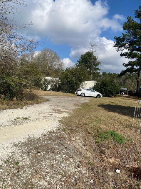 A home in Silsbee