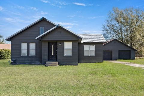 Photo of 206 Florence St., Orange, TX 77630 (MLS # 264563)