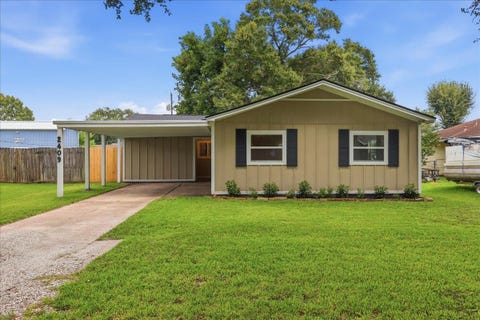 Photo of 2409 GRAND BLVD., Port Neches, TX 77651 (MLS # 269954)