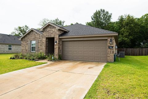Photo of 7865 Windcastle, Beaumont, TX 77713 (MLS # 268138)
