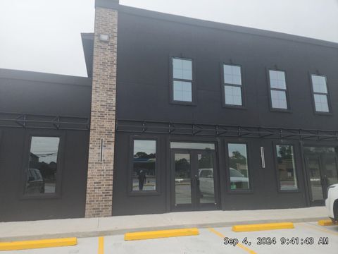 Photo of 3003 Nederland Ave, Nederland, TX 77627 (MLS # 257881)