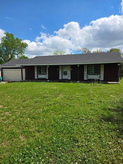 Photo of 1218 Jayway, Orange, TX 77630 (MLS # 266227)