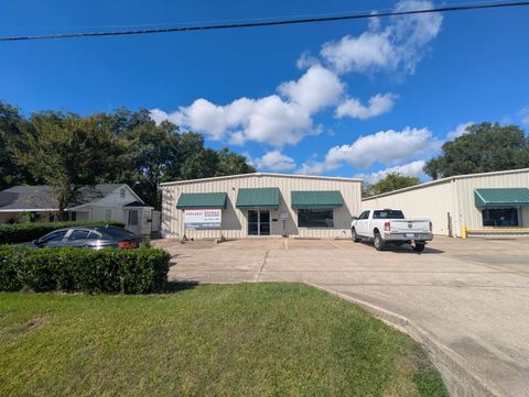 Photo of 5805 Old Dowlen Rd, Beaumont, TX 77706 (MLS # 262122)