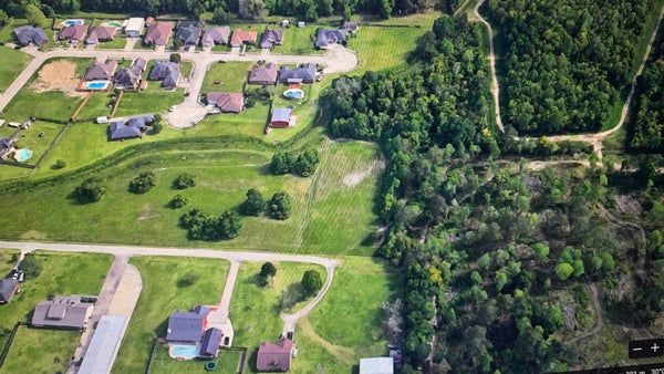 265 FRANKLIN ST, BRIDGE CITY, TX 77611 - Image d664a391194f0a2a5f636fa930f8ffbd/1592517586