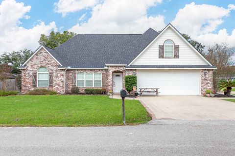 A home in Bridge City