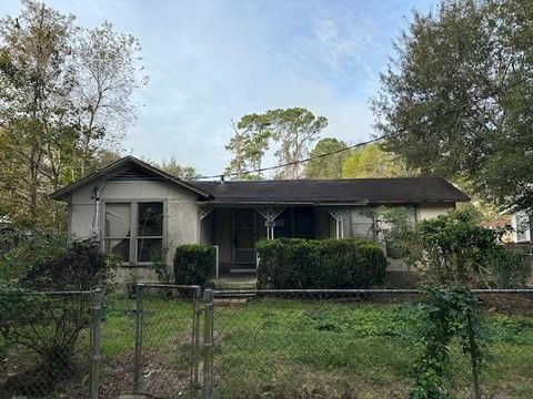 Photo of 2515 Carroll Lane, Silsbee, TX 77656 (MLS # 263462)