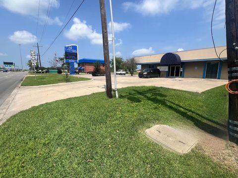 Photo of 3442 Eastex Fwy, Beaumont, TX 77703 (MLS # 256931)