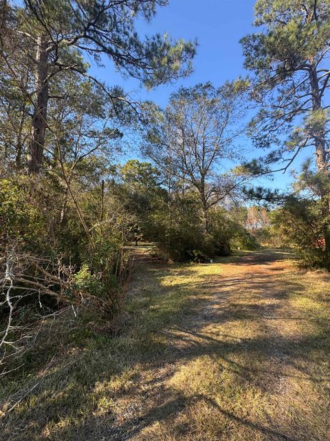 Photo of 545 Spoonemore Rd, Vidor, TX 77662 (MLS # 263568)
