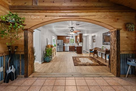 Photo of 330 Hillcrest, Lumberton, TX 77659 (MLS # 263726)