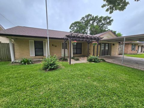 Property photo of 315 34th Street, Nederland, TX 77657