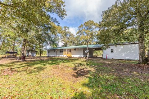 A home in Buna