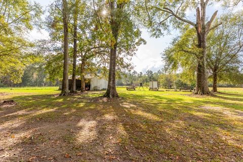 A home in Buna