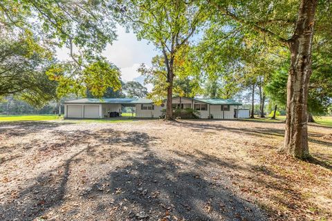 A home in Buna