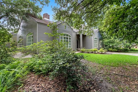 Photo of 1315 Audubon Pl, Beaumont, TX 77706 (MLS # 266964)