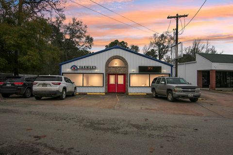 Photo of 150 Kelley St, Jasper, TX 75951 (MLS # 260106)