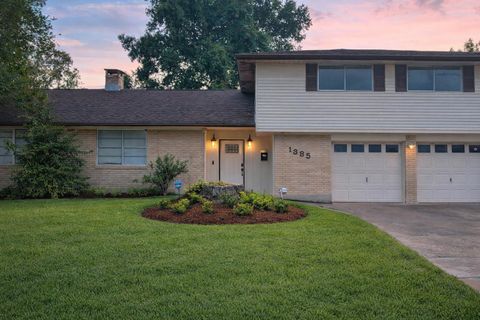 Photo of 1385 Howell Street, Beaumont, TX 77706 (MLS # 266472)