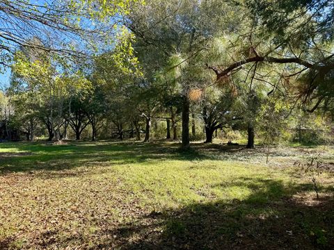 Photo of 217 Thomas Rd, Lumberton, TX 77657 (MLS # 263574)