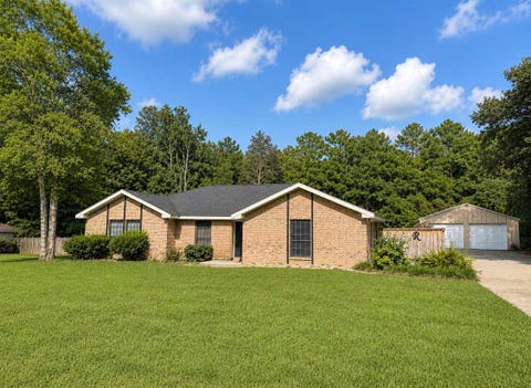 Photo of 319 Cr 170, Jasper, TX 75951 (MLS # 270200)