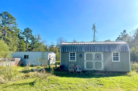 A home in Vidor