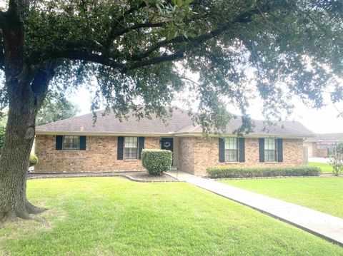 A home in Port Neches