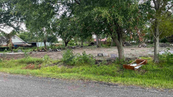 8100 S KILARNEY DR, BEAUMONT, TX 77705 - Image de415998a1337dfc53b706ff9862f577/3974409970