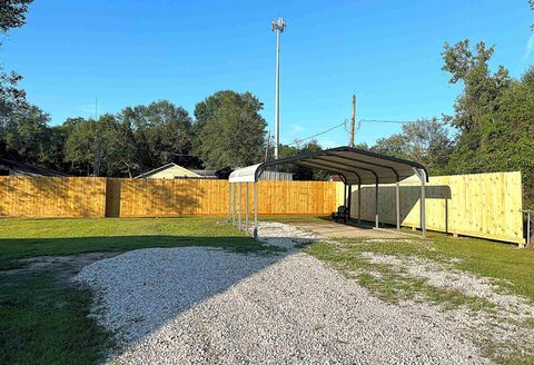 A home in Silsbee