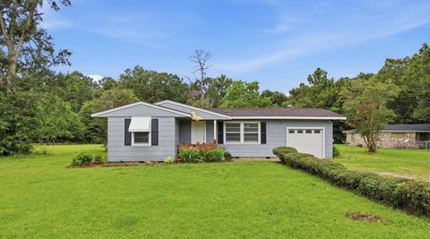 Photo of 289 Jackson, Orange, TX 77632 (MLS # 268537)