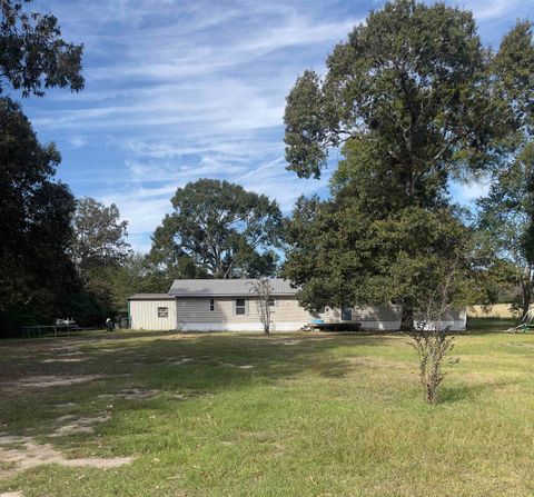 A home in Buna