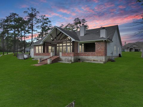 Photo of 590 Victoria Dr, Brookeland, TX 75931 (MLS # 265975)