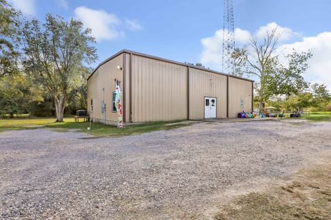 Photo of 18596 Englin Rd, Winnie, TX 77665 (MLS # 262916)