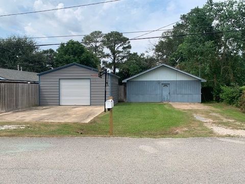 A home in Bridge City