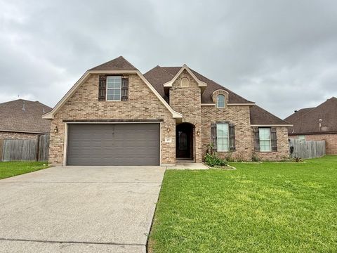 Property photo of 177 Sterling Ridge Dr, Nederland, TX 77627