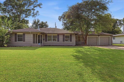 Photo of 1405 N 23rd, Beaumont, TX 77706 (MLS # 270334)