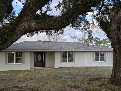 Photo of 1145 Cuniff Rd, Sour Lake, TX 77659 (MLS # 264216)