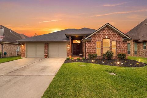 Photo of 5725 Nicole, Beaumont, TX 77713 (MLS # 266929)