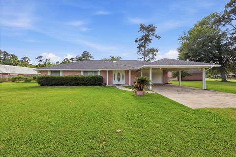 Photo of 5595 Roundbunch, Orange, TX 77630 (MLS # 267829)